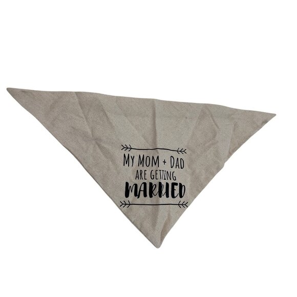 Wedding Announcement Dog Bandana With "My Mom + Dad Are Getting Married" Text - Picture 2 of 3